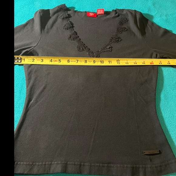 Mossimo black lace trimmed v-neck - Picture 2 of 6